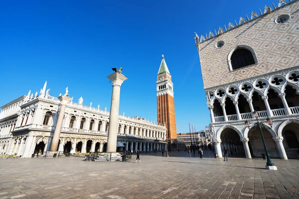 Piazza San Marko erken sabah, Venedik, İtalya