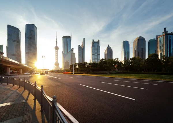 Jalan di shanghai lujiazui pusat keuangan — Stok Foto