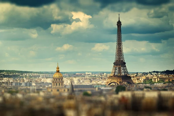 Eiffelova věž (tilt shift efekt), Paříž, Francie — Stock fotografie