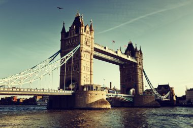 Londra 'daki kule köprüsü.