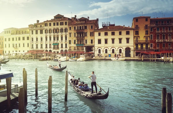 Grand Canal güneşli sabah, Venedik, İtalya — Stok fotoğraf