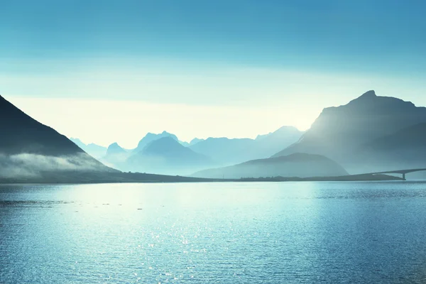 Горы, Лофотенские острова, Норвегия Стоковое Фото