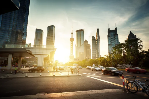 Silnice v Šanghaji Lujiazui finanční centrum, Čína — Stock fotografie