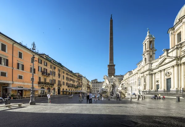 Piazza Navona wczas rano, Rome. Włochy — Zdjęcie stockowe