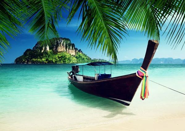 Long boat and poda island, Thailand — Stock Photo, Image