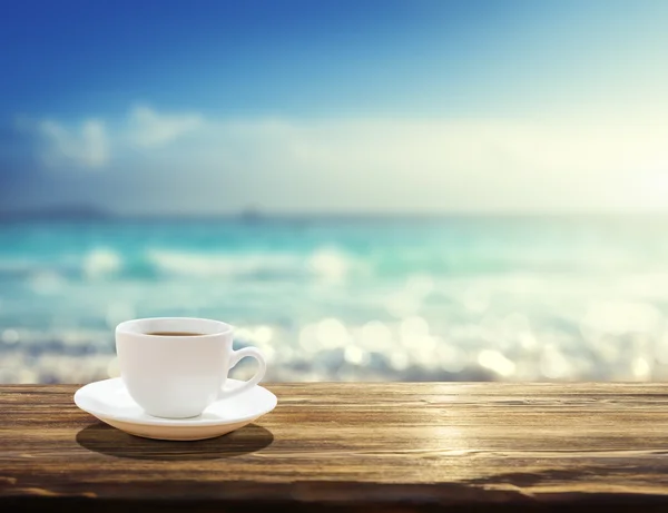 Zee en cup koffie — Stockfoto