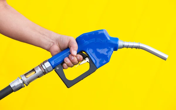 Pumping gas — Stock Photo, Image