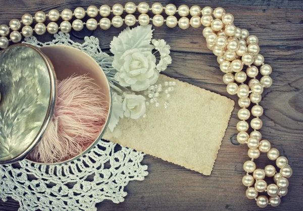 Fondo vintage con perlas — Foto de Stock