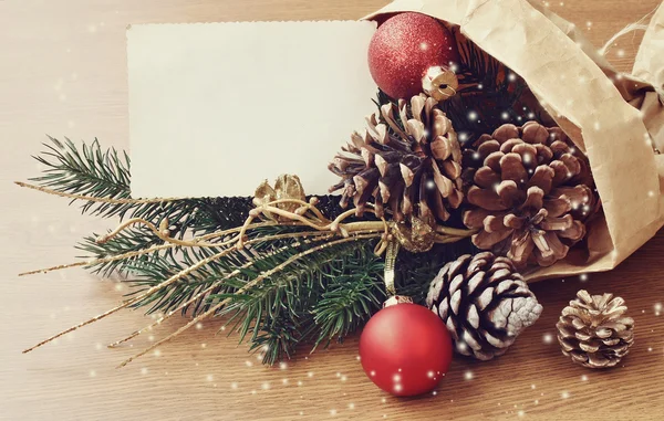 Рождественские украшения, пустой лист — стоковое фото