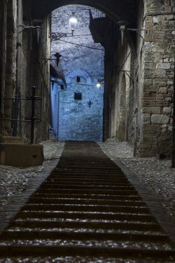 Narni Ortaçağ sokak