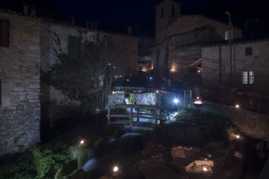 Rasiglia gece görünümü