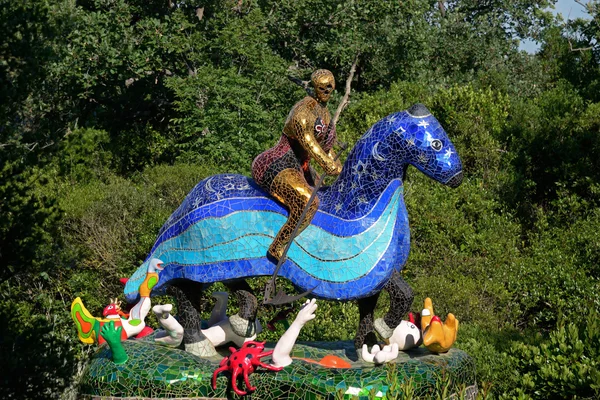 Sculpture de la mort dans le jardin du Tarot — Photo