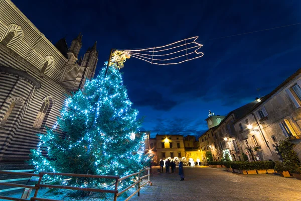 Christmas tree near Orvieto Cathedral — Stock Photo, Image