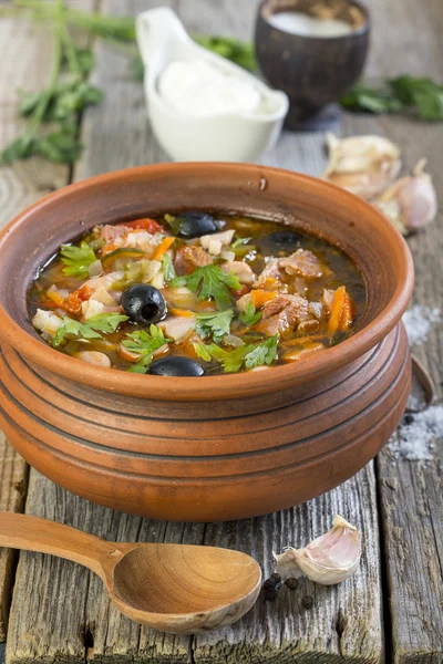 Traditional Russian soup made from several types of meat. Solyan — Stock Image Traditional Russian soup made from several types of meat. Solyan Stock Picture