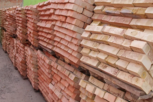 Kırmızı tuğla Paletler 