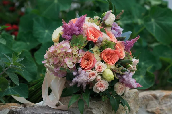 Hermoso ramo de novia —  Fotos de Stock