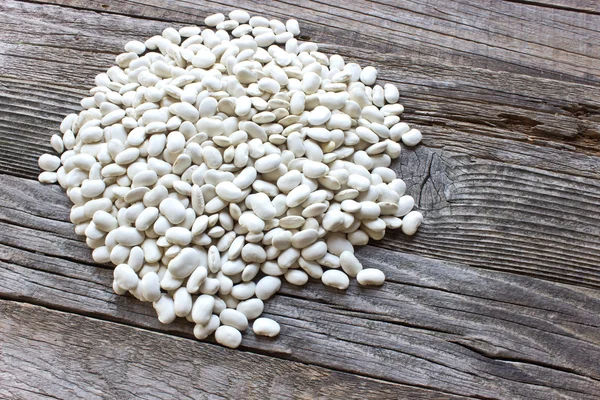 White bean on wooden background — Stock Photo, Image