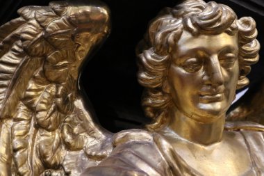 Prag'da altın melek