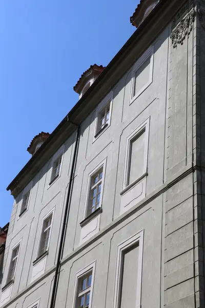Byggnad i Prag — Stockfoto