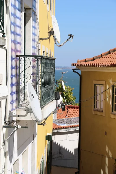 ポルトガルのリスボン市内の通りの眺め — ストック写真