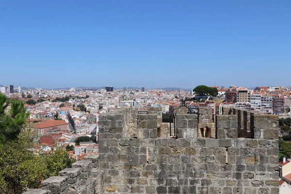リスボン市内の聖ジョージ城の壁 — ストック写真