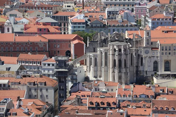 ポルトガルのリスボンの街を一望できます — ストック写真