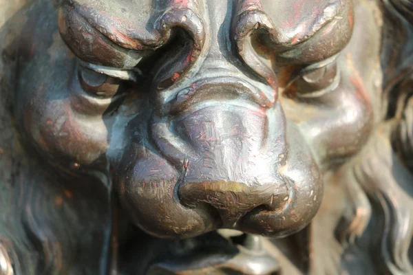 The lion of the Town Hall of Paris — Stock Photo, Image