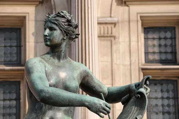 Estatua del Ayuntamiento de París —  Fotos de Stock