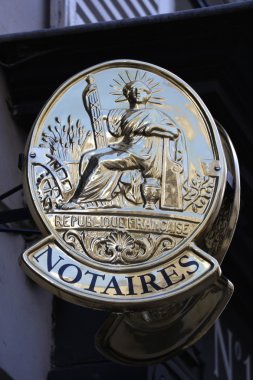 Paris'te mahkeme İcra Kurulu