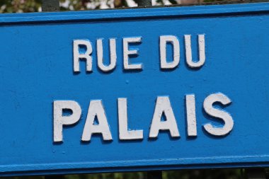 Provins