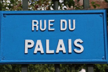 Provins