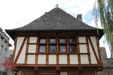 Dinan