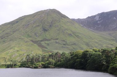 Kylemore Manastırı, İrlanda mirasının simgesel anıtı.