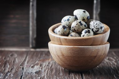 çiğ bıldırcın yumurtası