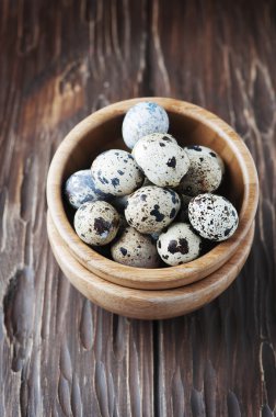 çiğ bıldırcın yumurtası