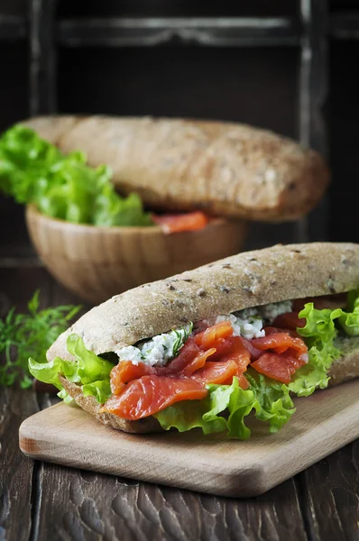 Healthy sandwich with cheese and salmon — Stock Photo, Image