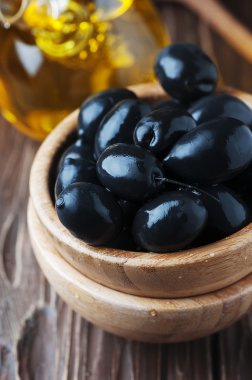 Siyah Zeytin ve yağı