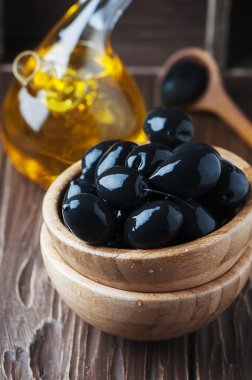 Yunan Siyah Zeytin ve oi