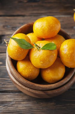 Tatlı taze mandalina