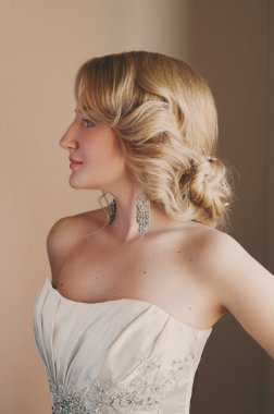 güzel sarışın gelin