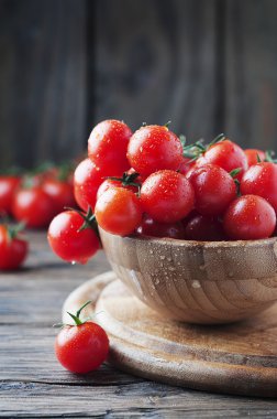 Kırmızı tatlı domates