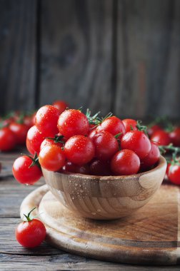 Kırmızı Olgun Kiraz domates