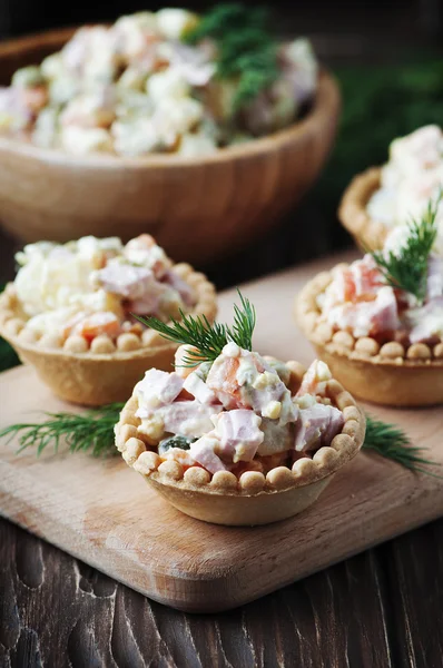geleneksel salata olivier