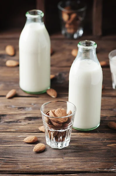 Healthy Almond milk — Stock Photo, Image