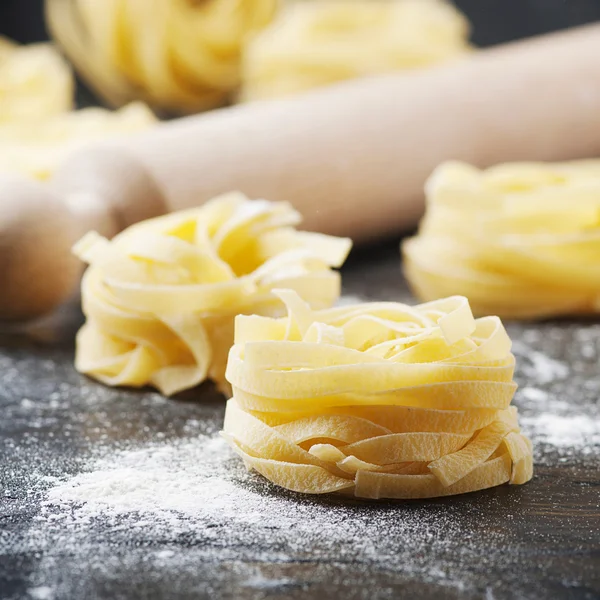 Sardiniens traditionelle pasta malloreddus med pølse - Stock-foto