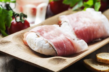 Peynir tomino pastırma ile