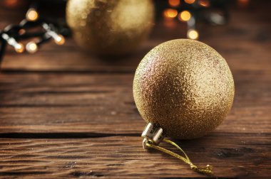 Noel çelenk ve baubles