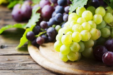 Siyah ve beyaz üzümler