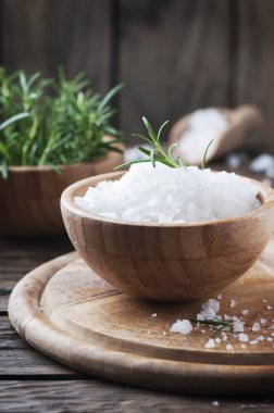 Beyaz tuz ve biberiye