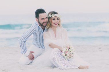 Sadece evli çift yaz sahilde